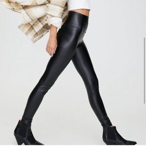 Aritzia Wilfred Free Daria Black Faux Leather Leggings, Large